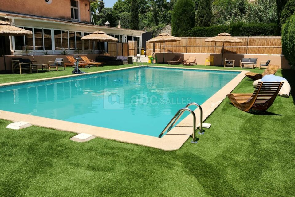 Le Club House