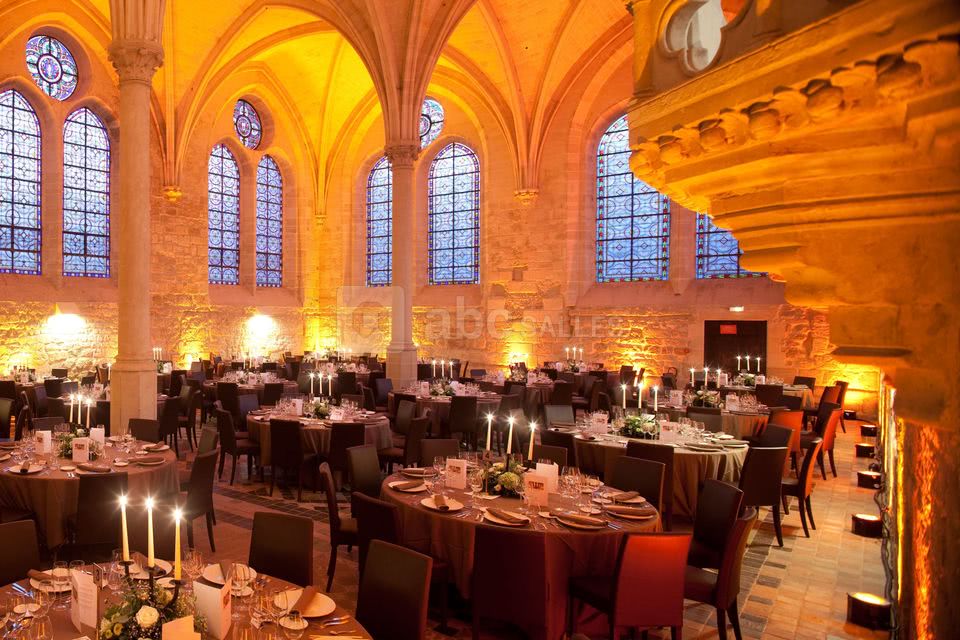 Réception dans le réfectoire