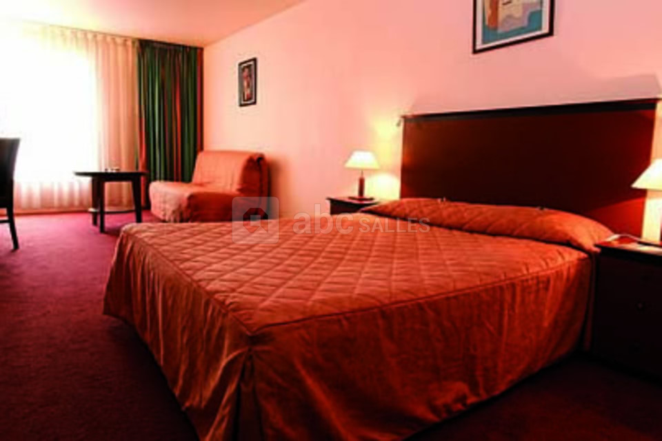 Hôtel Kyriad Prestige Joinville-le-Pont