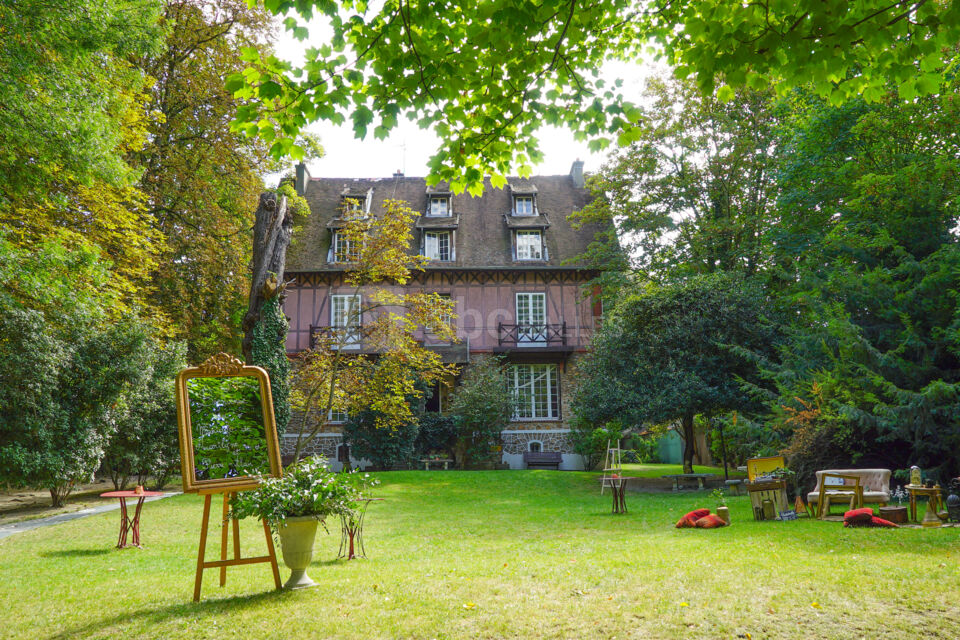 Manoir de l'Île des Loups