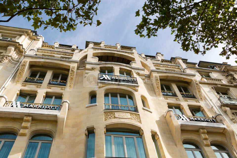 Façade