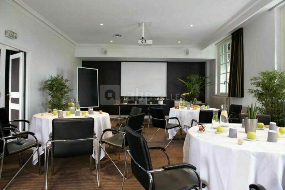 Paris Country Club - Le Manoir