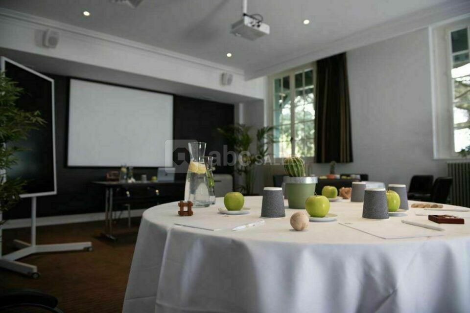 Paris Country Club - Le Manoir