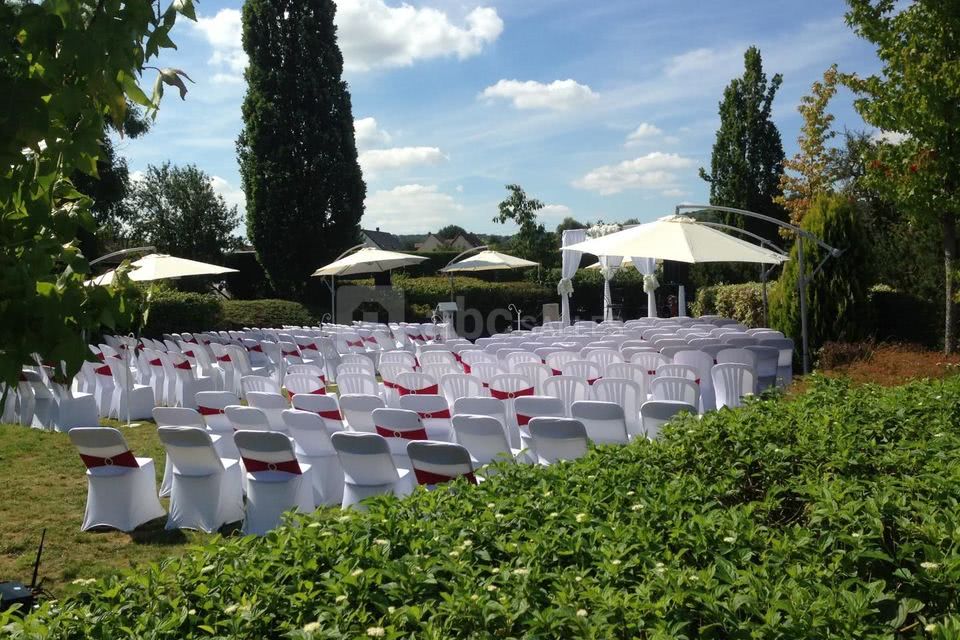 CEREMONIE DANS LE PARC