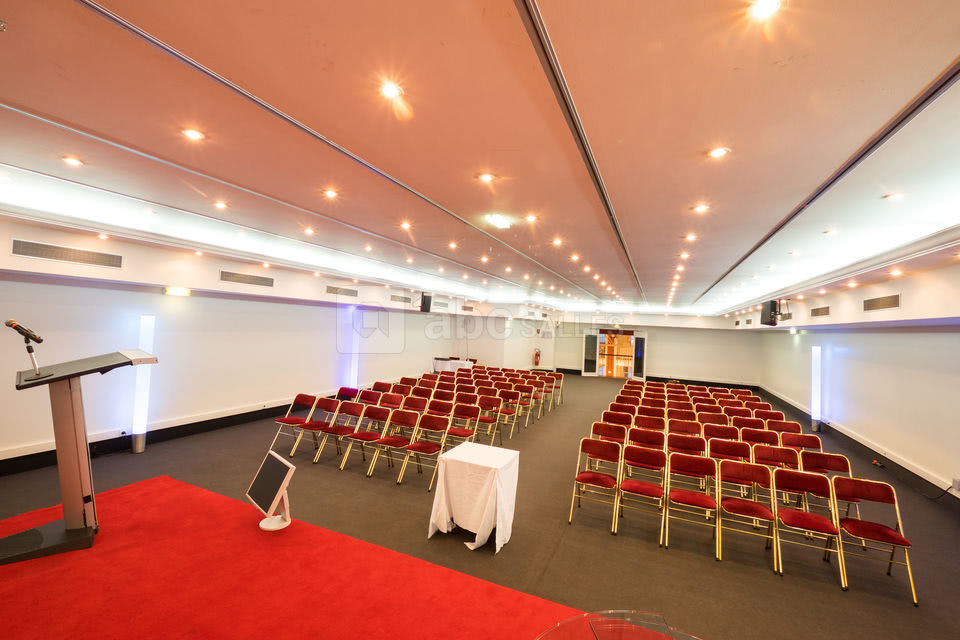 Au Tapis Rouge
