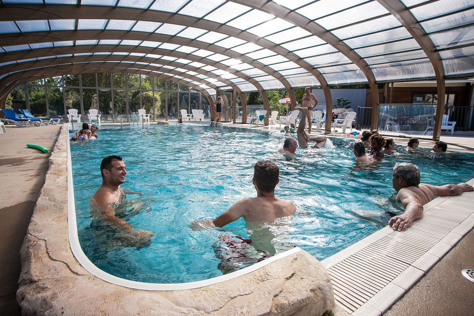 Piscine couverte chauffée (avril à sept)