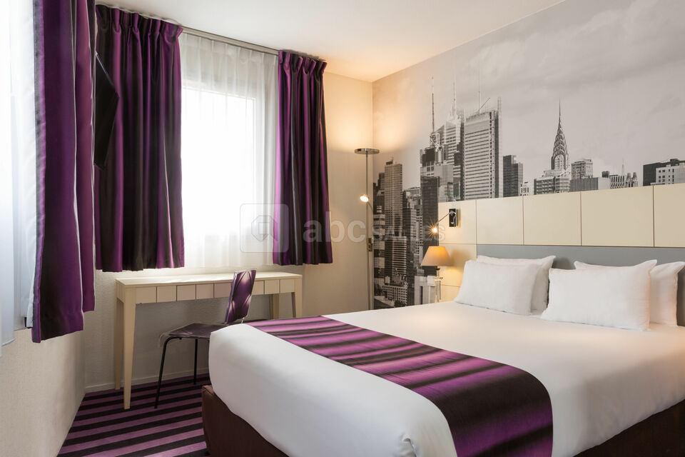 Qualys Hôtel Inn Nanterre - La Défense