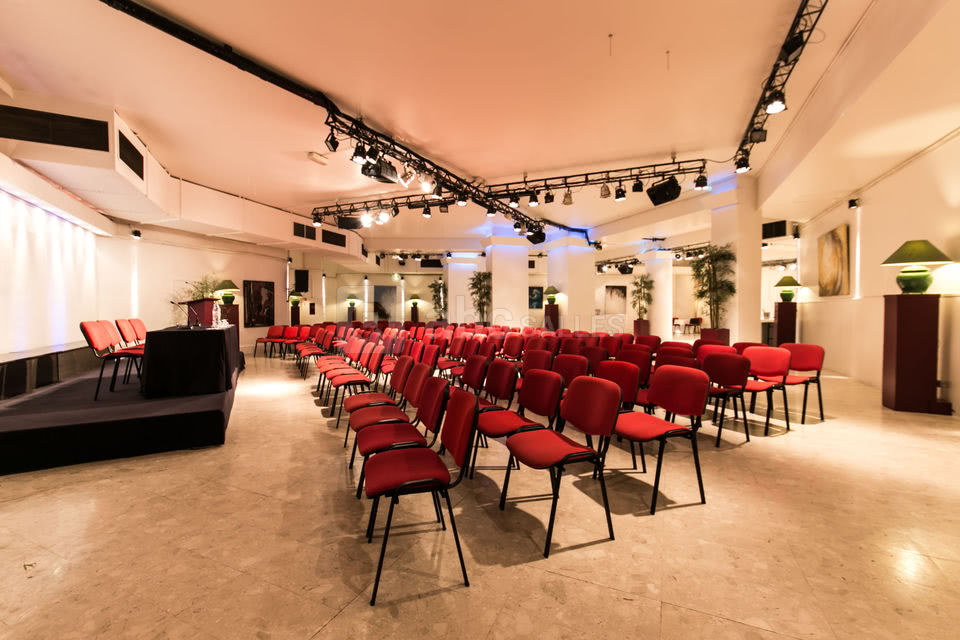 Salle de réunion en conférence