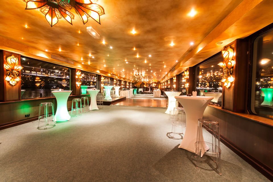 Bateau Maxim's sur Seine