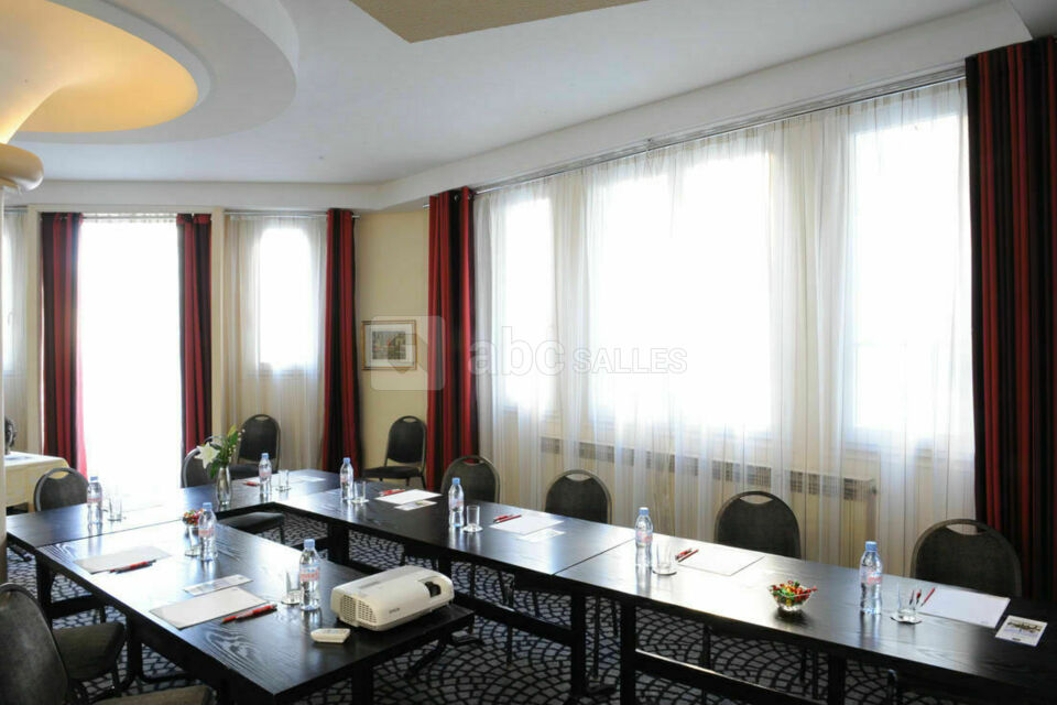 Trianon Rive Gauche