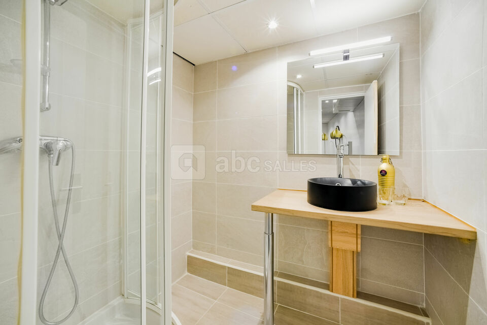 LOGE AVEC SDB