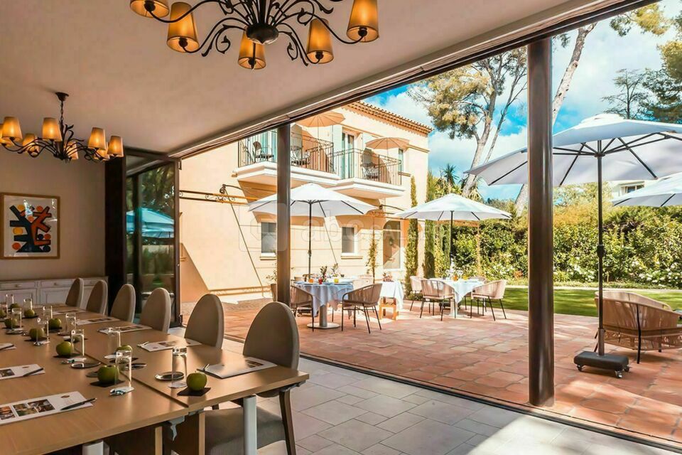 Hôtel Restaurant Cantemerle