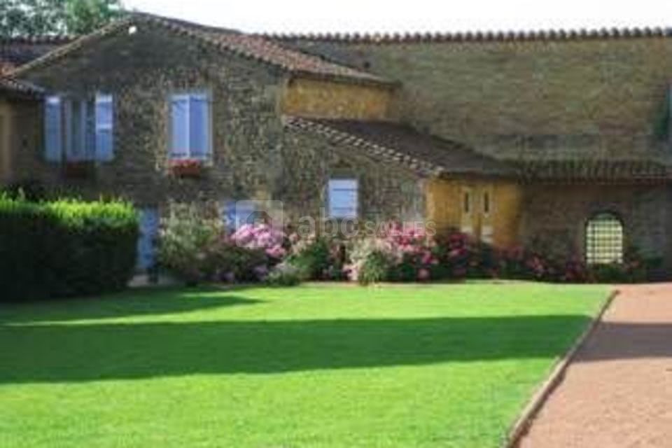 Les Salles du Prieuré