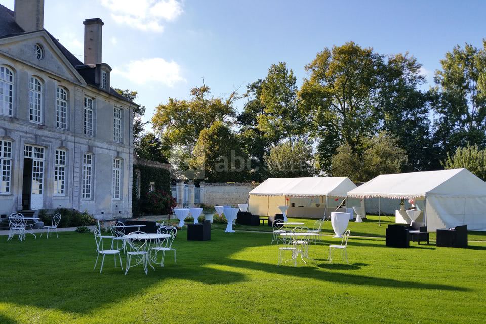 Cocktail derrière le château