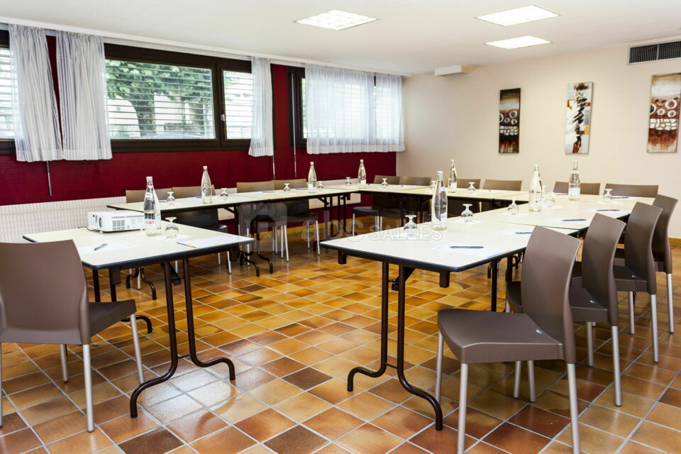 Salle de séminaire en U