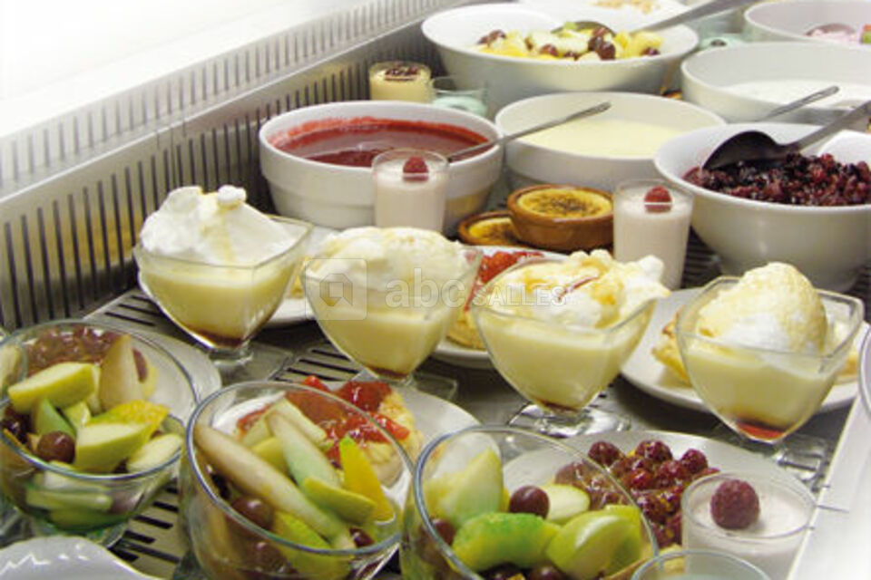 Buffet des desserts au restaurant