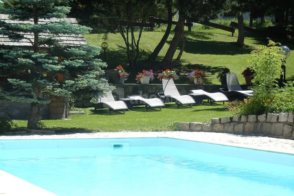 La piscine extérieure
