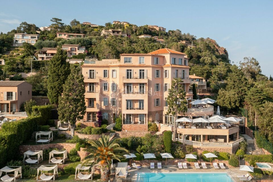 Tiara Miramar Beach Resort.