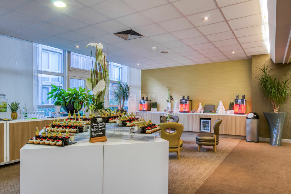 Mercure Lille Lesquin & L’Orangerie