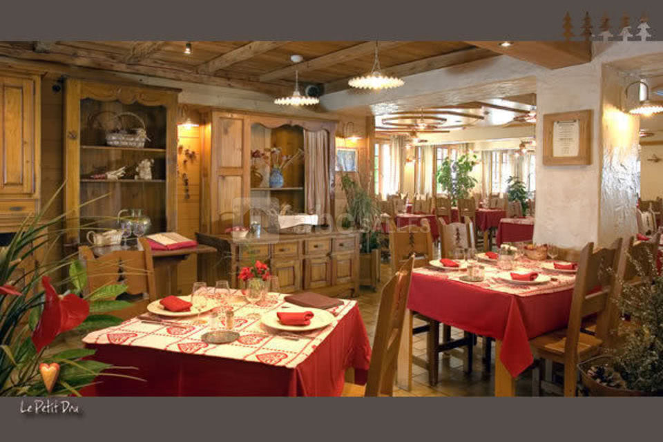 Hôtel-Club le Petit Dru