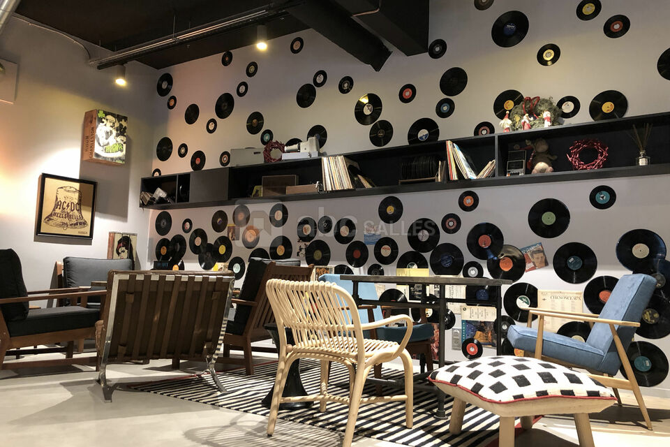 Le Bar