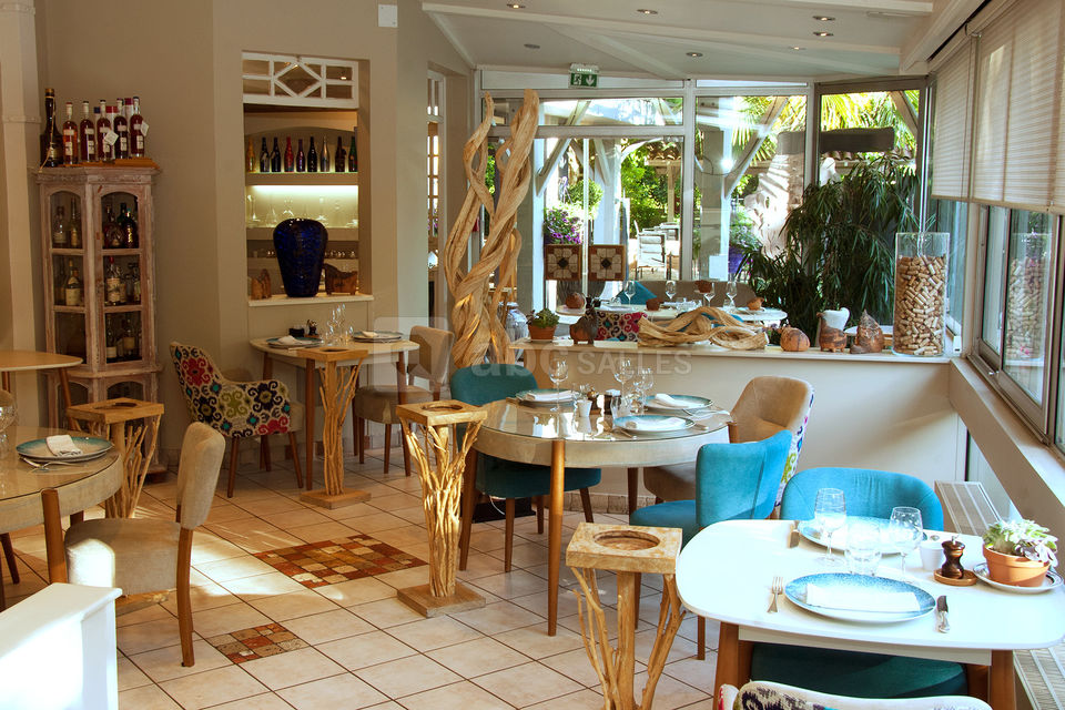 Chez Nous