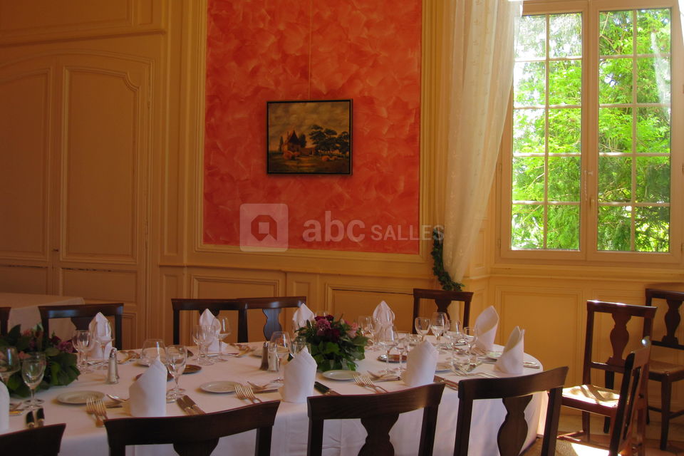 Salon pourpre