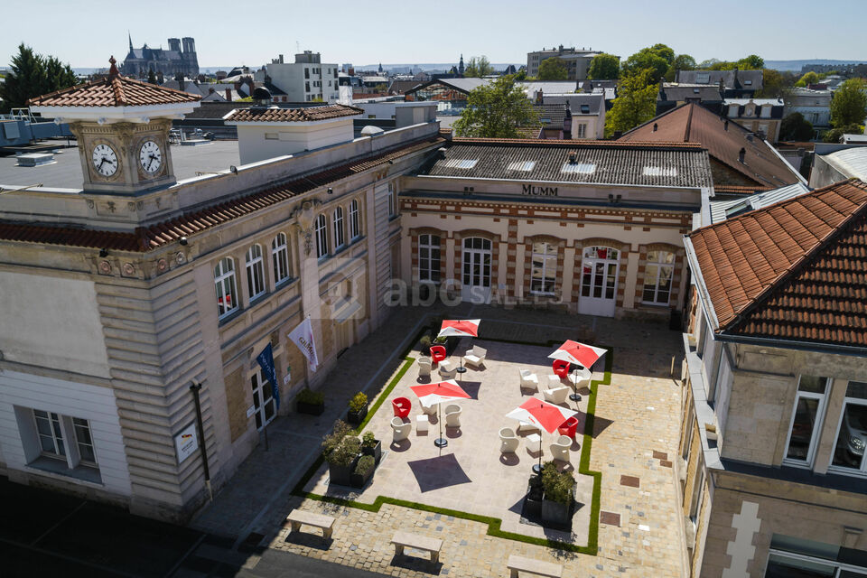 MUMM - Patio d'accueil
