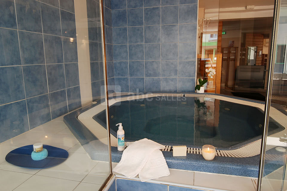 Jacuzzi