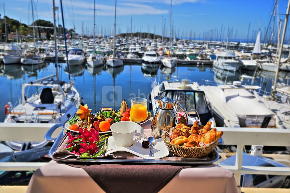 Chambre vue port