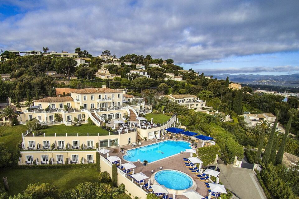 Althoff Villa Belrose