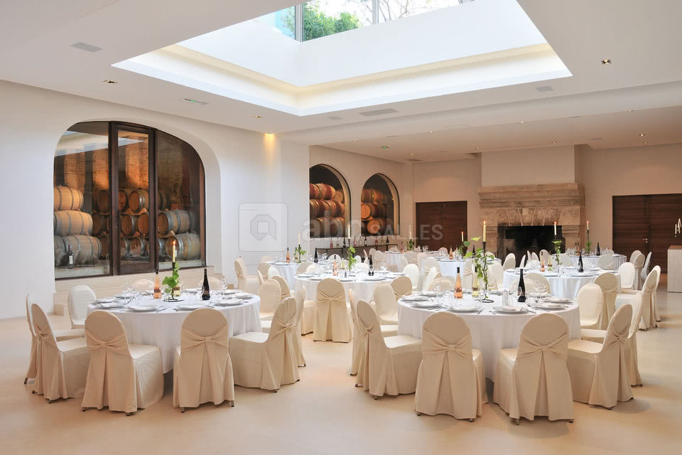 Salle des barriques dîner