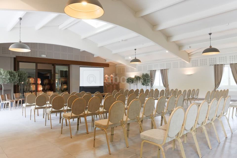 Salle des vendanges renovee
