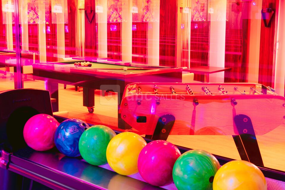 Bowling Foch - Billards et Babyfoot
