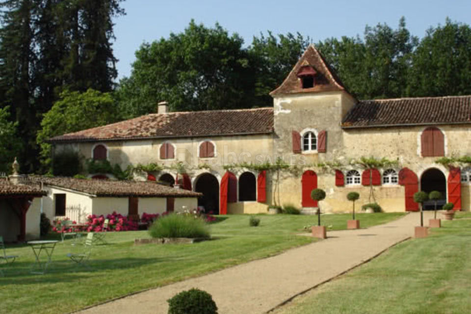 La cour carrée