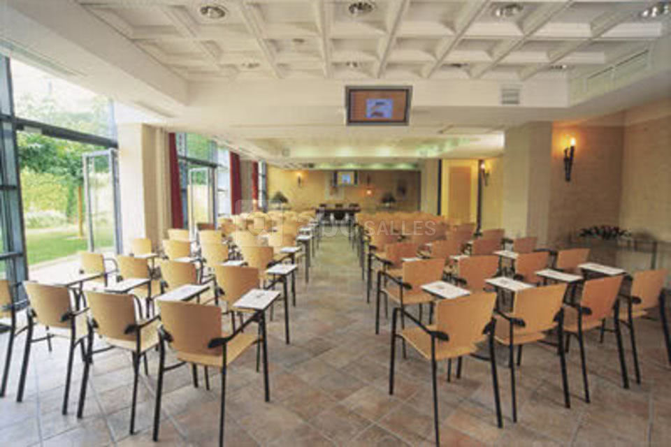 Salon du conclave (179 m²)