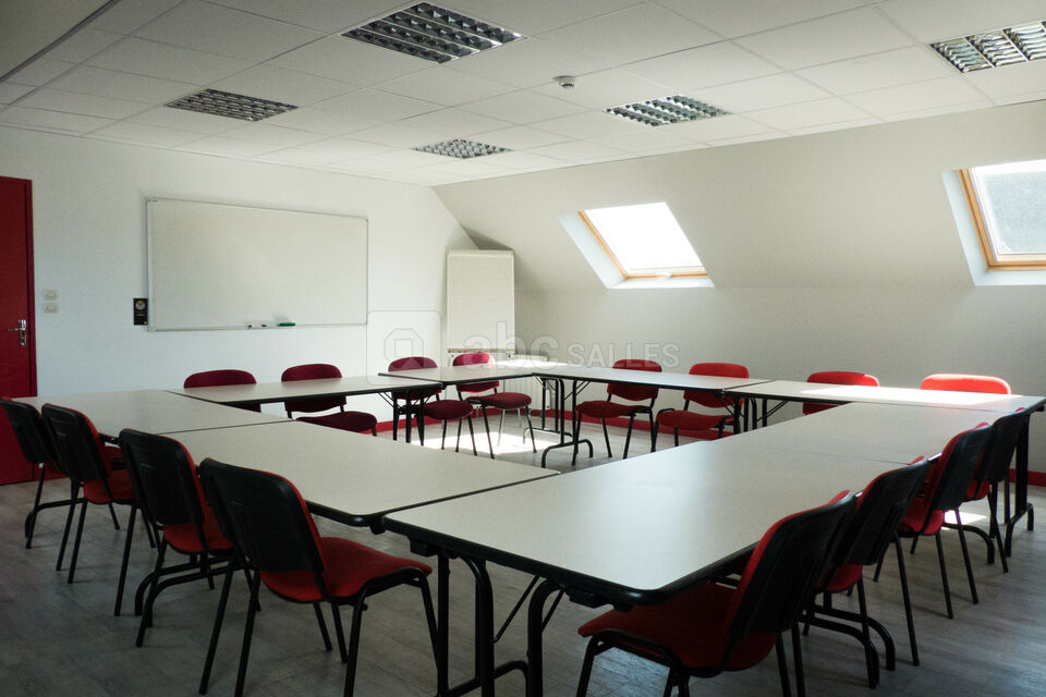 Salle 15 / 18 personnes