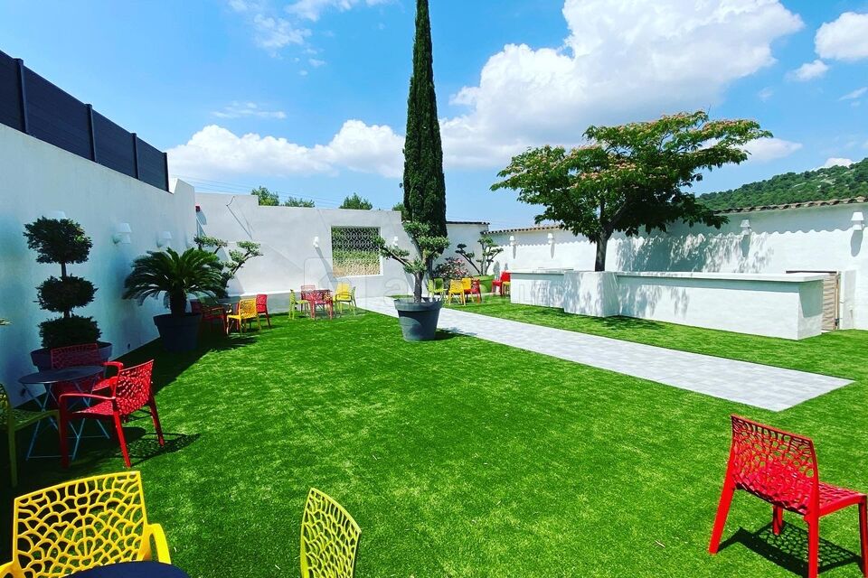 Nouveau patio extérieur