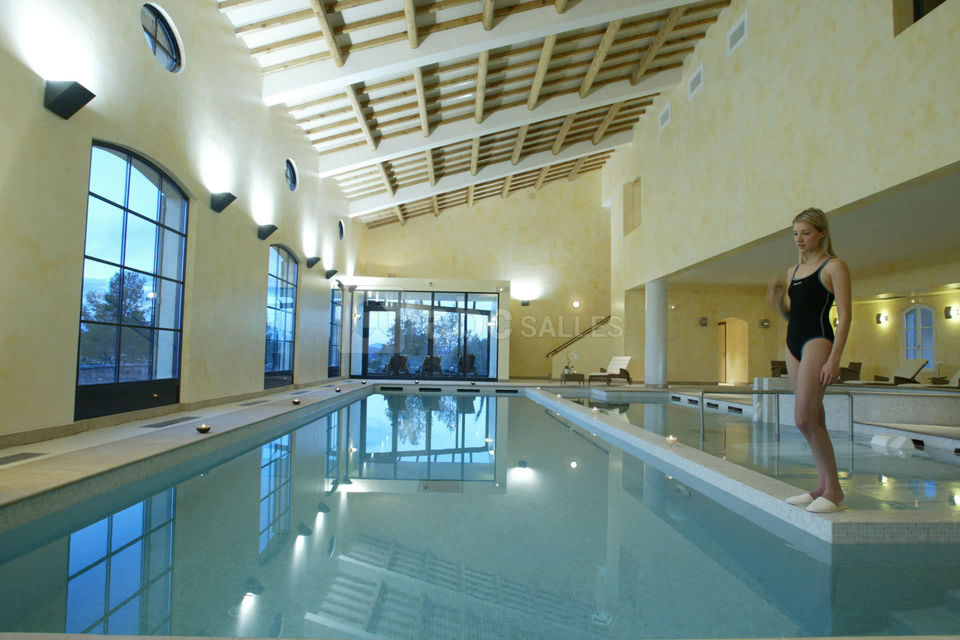 Piscine couverte