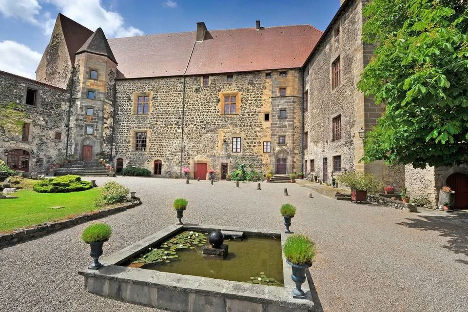 Château Royal de Saint-Saturnin