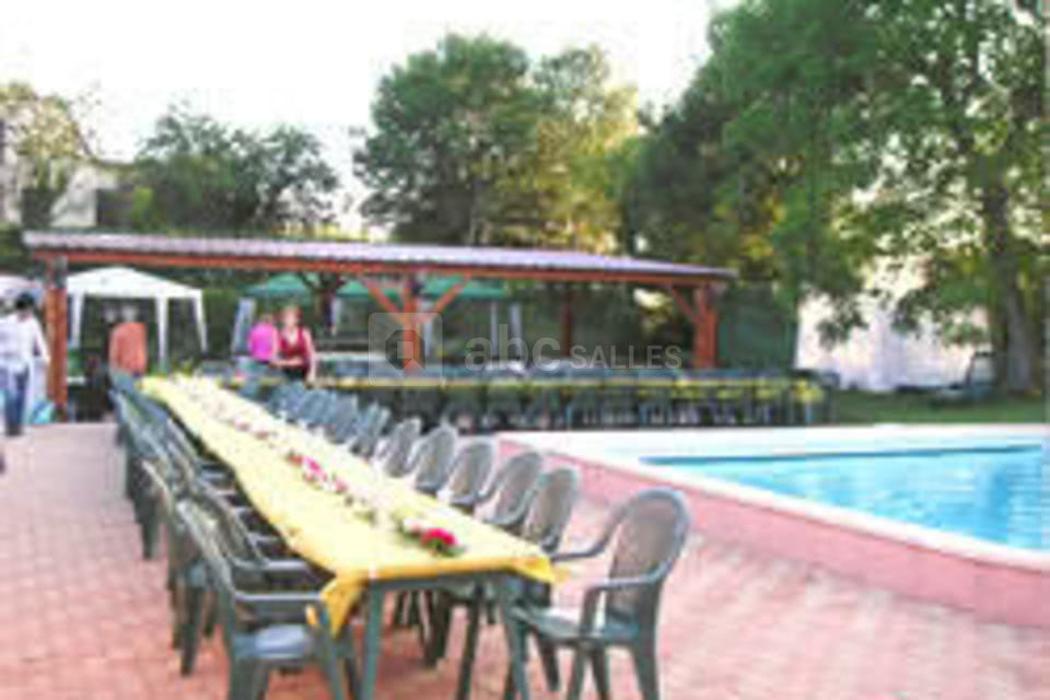 Les Pieds Dans l'Eau