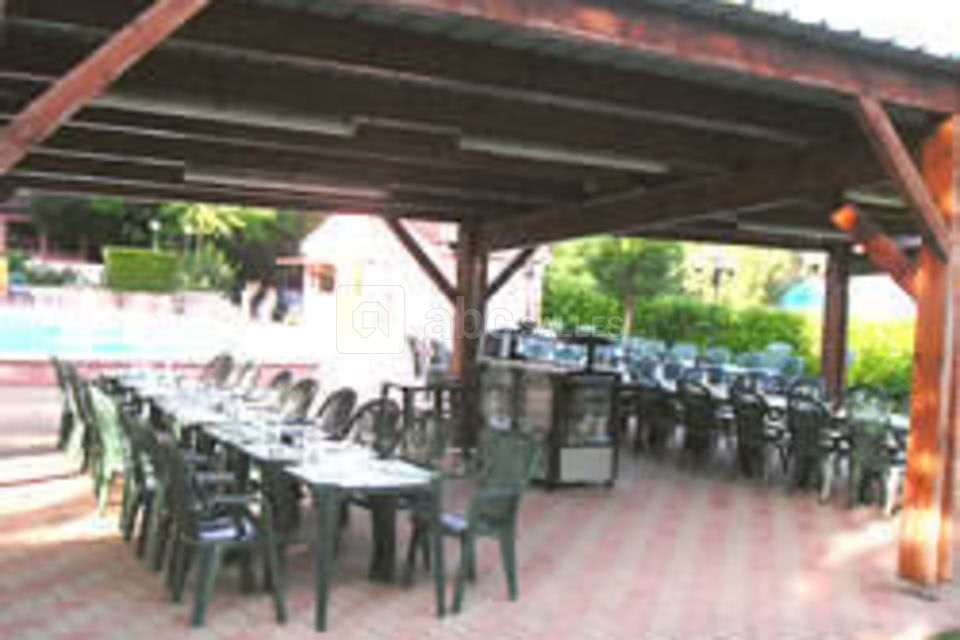 Les Pieds Dans l'Eau