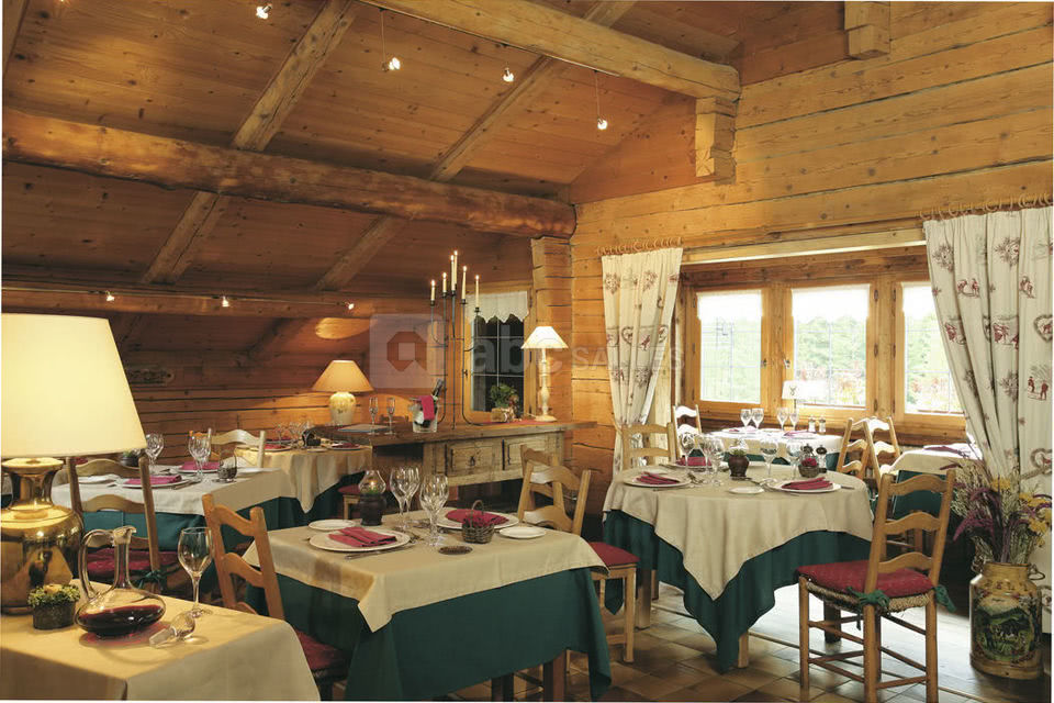 Les Chalets de la Serraz