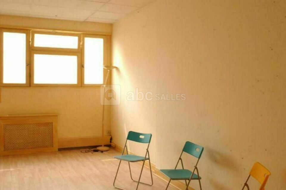 Salle 35 m²