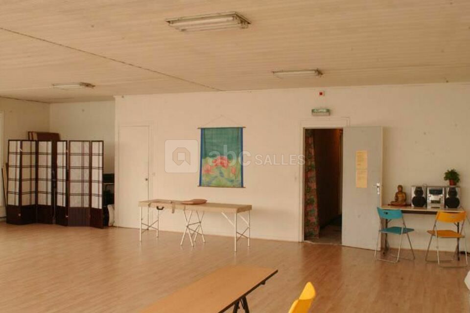 Salle 100 m²