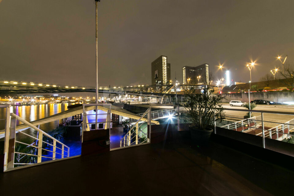 Péniche Nix Nox