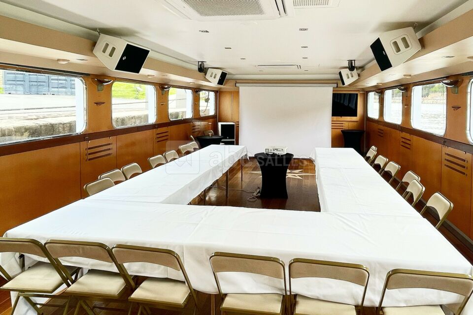 Salon Rhône du bateau Volupté