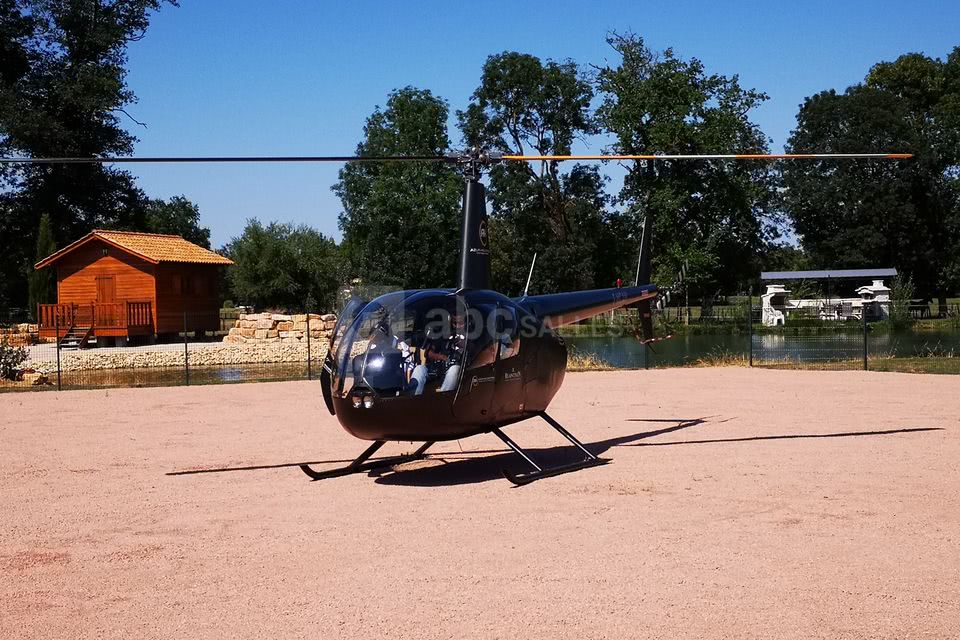 Arrivée de Mariés en Hélicoptère
