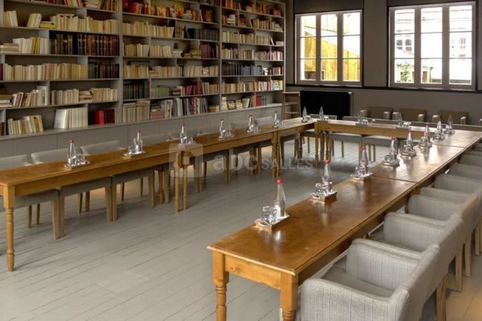 La salle bibliothèque