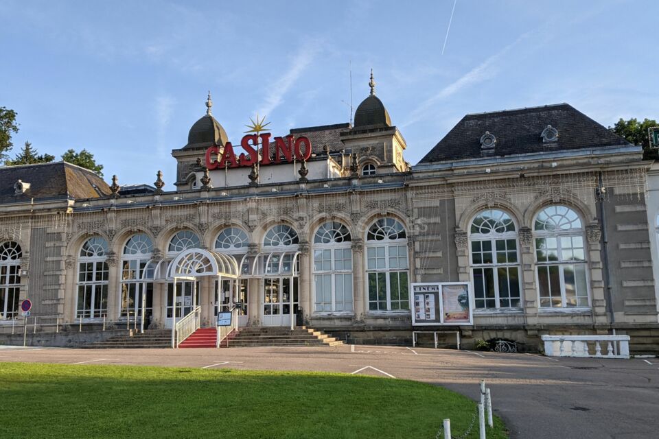 Façade Casino